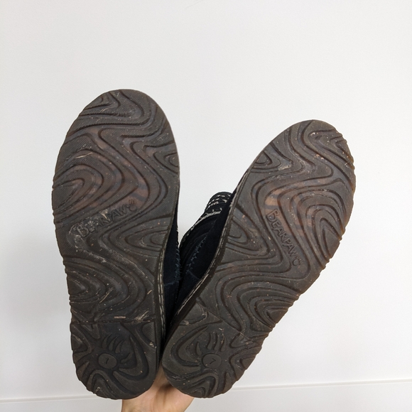 BearPaw Studded Black Suede Winter Boots (Wool & Sheepskin Lining) - Picture 7 of 9